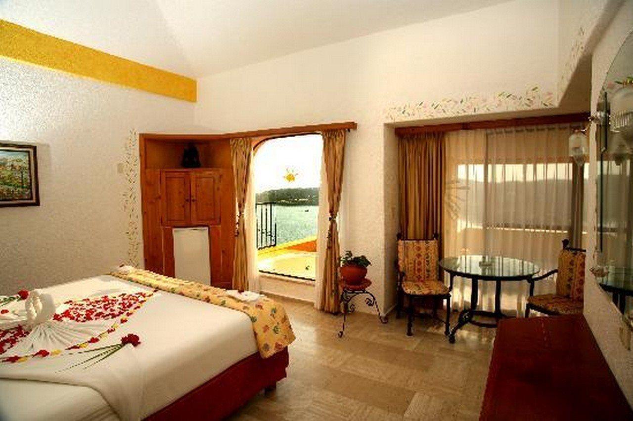 Casa Del Mar Hotel Huatulco Bagian luar foto