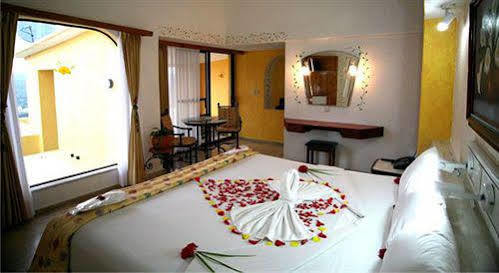 Casa Del Mar Hotel Huatulco Bagian luar foto